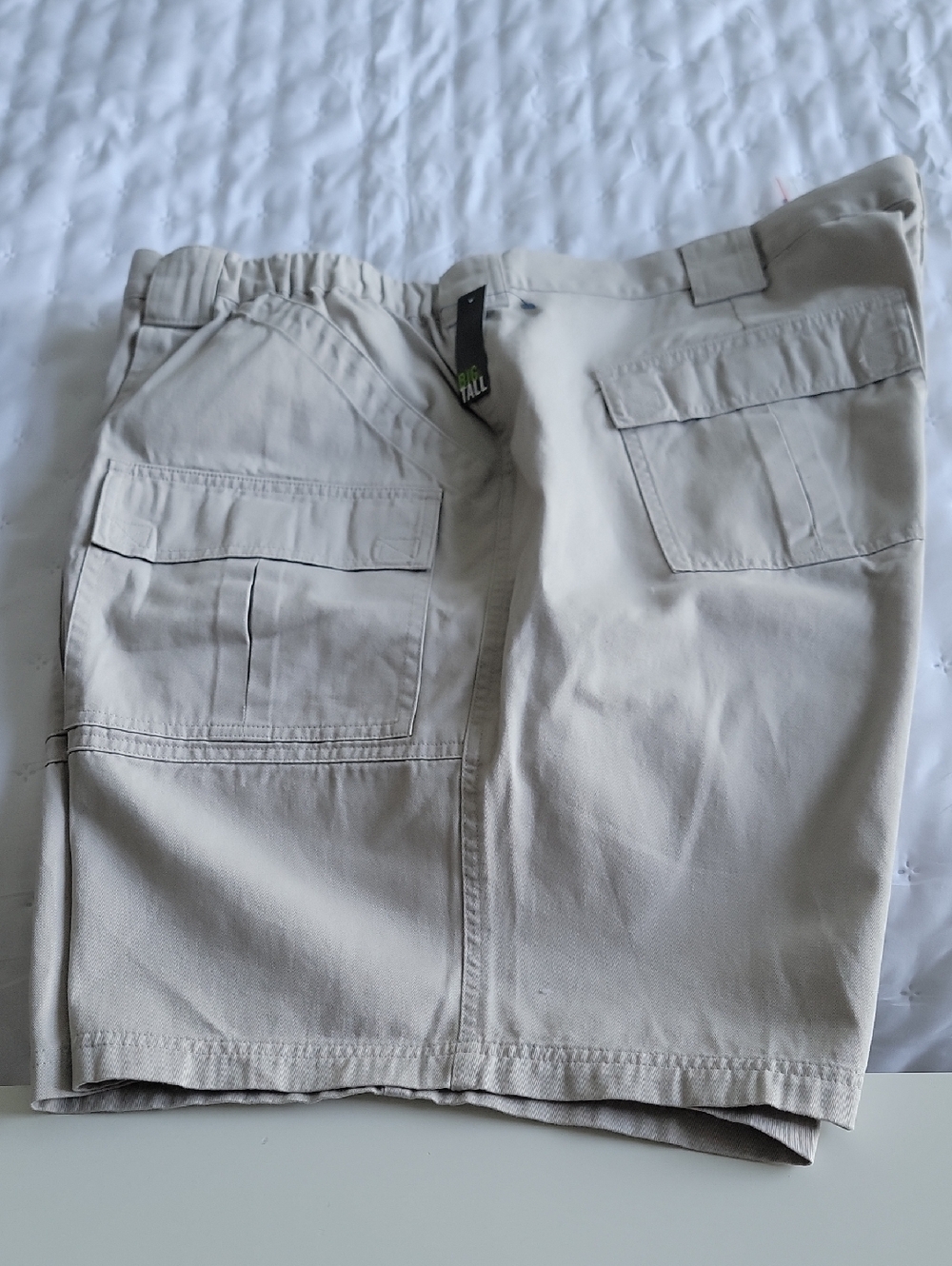 Croft & Barrow, NWOT,  Khaki Cotton  Cargo Shorts, Size 48